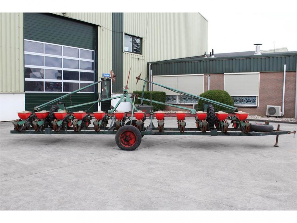 Vicon Monozentra sugar beets seeder Vicon Monozentra sugar beets seeder