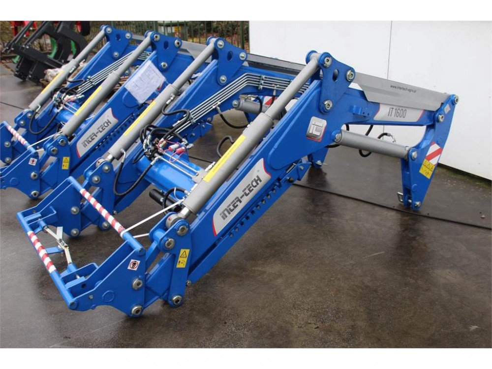 New Holland T4/T5 Intertech IT1600 frontloader New Holland T4/T5 Intertech IT1600 frontloader