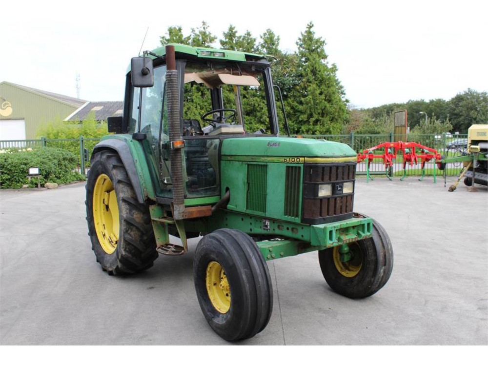 John Deere 6100 2WD POWERQUAD John Deere 6100 2WD POWERQUAD