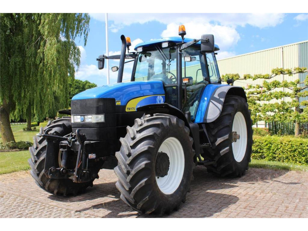 New Holland TM175 New Holland TM175