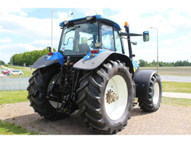 New Holland TM175