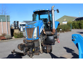 New Holland T8020