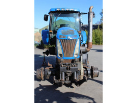 New Holland T8020