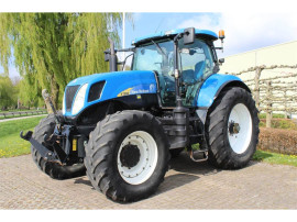 New Holland T7050