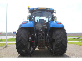 New Holland T7050