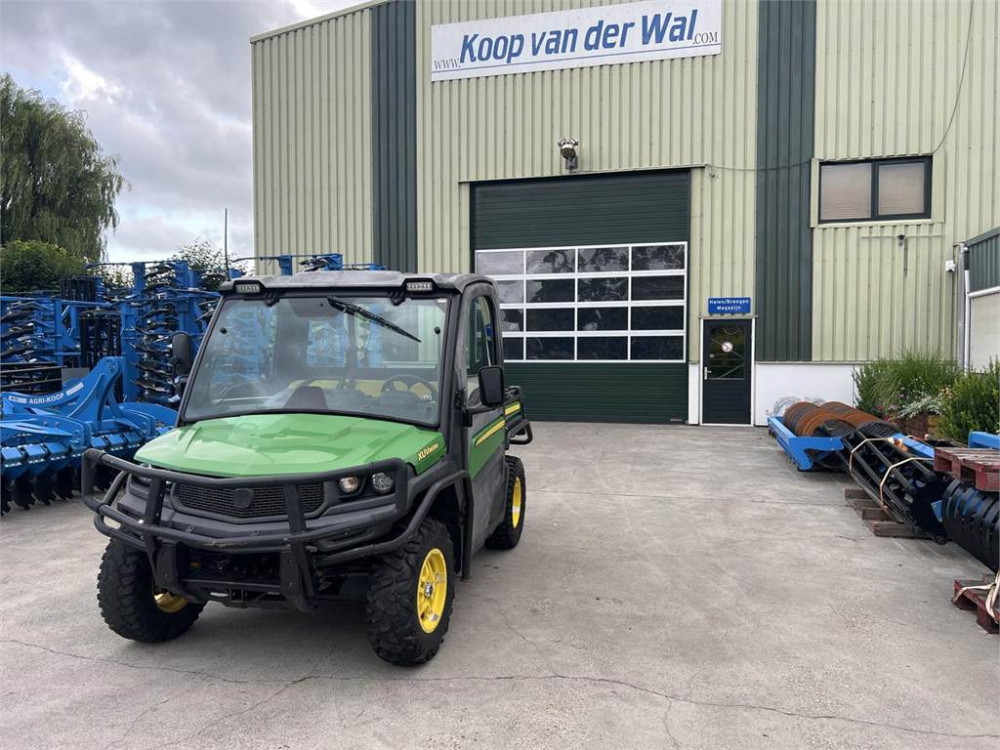 John Deere Gator XUV865M 4x4 John Deere Gator XUV865M 4x4