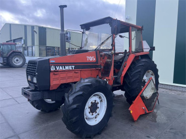 Valtra Valmet 705