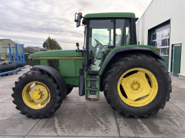 John Deere 6600