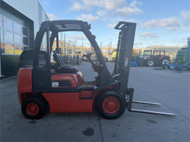 Nissan FD02A25Q Heftruck