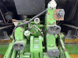 John Deere 4055