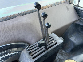 John Deere 4055