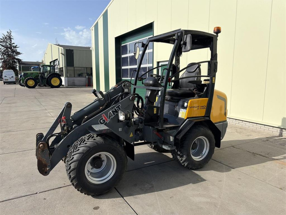 GiANT V452T X-TRA HD