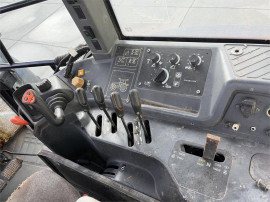 New Holland 8160